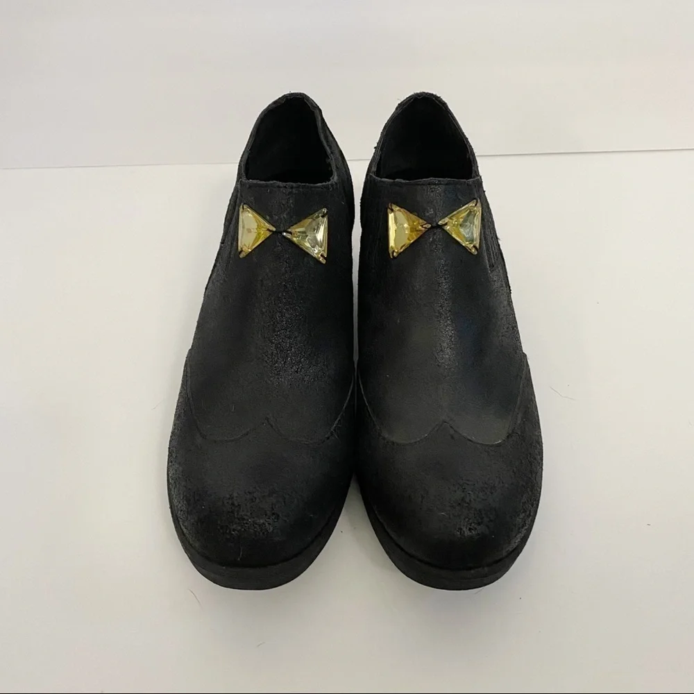 Korks Black Leather Embellished Wingtip Booties